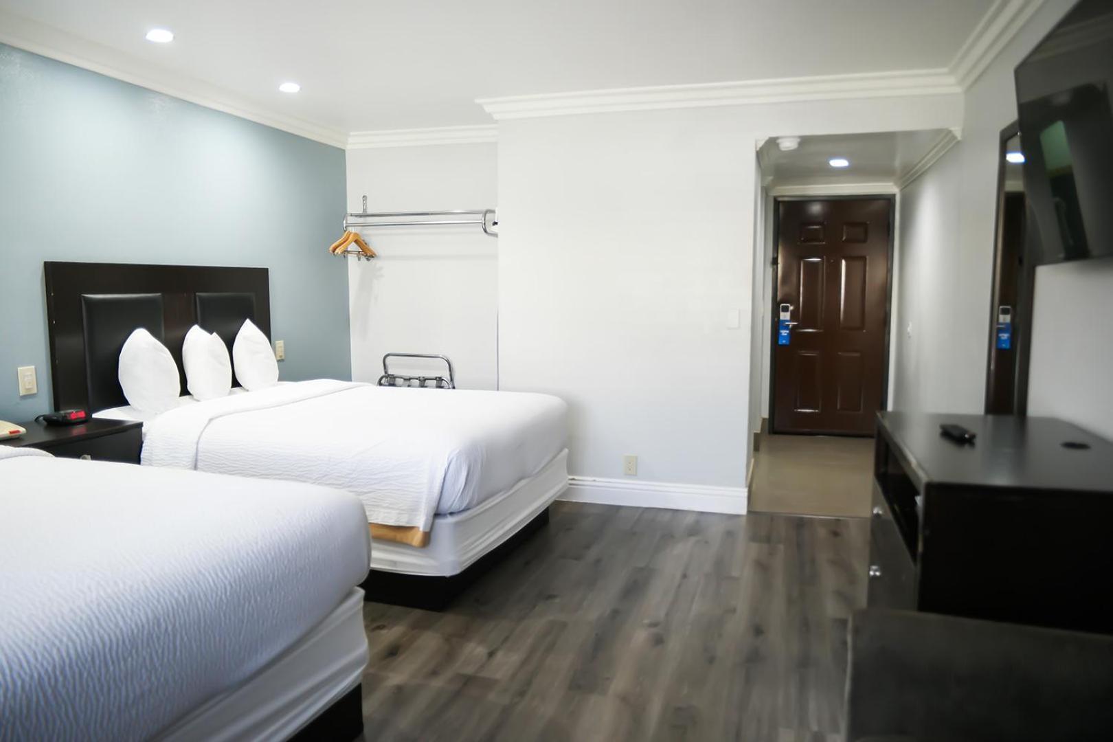 Days Inn By Wyndham West Covina Kültér fotó